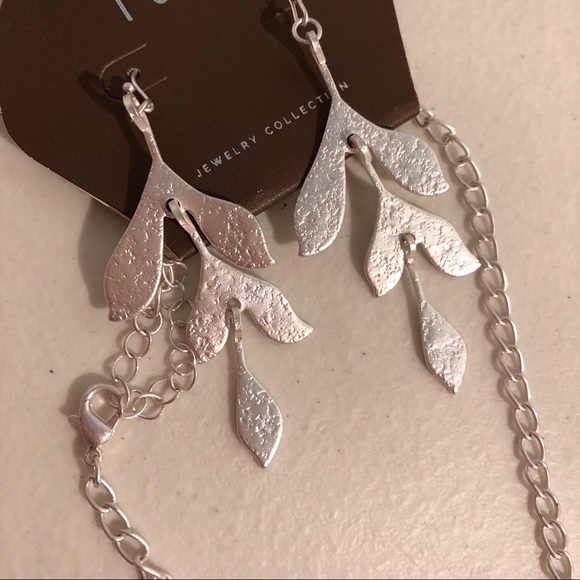 Necklace and Earring Set - Picture 5 of 6